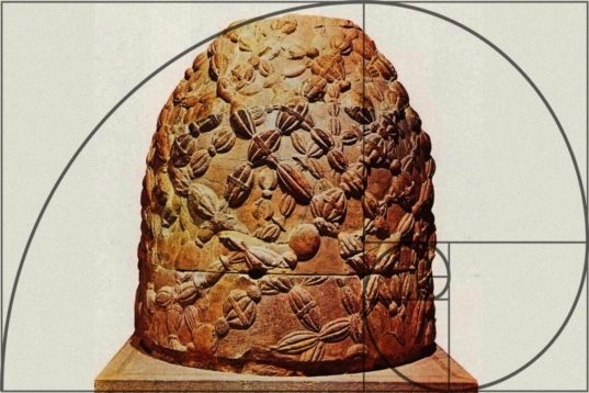 Ο Ομφαλός των Δελφών Ομφαλός του Κόσμου