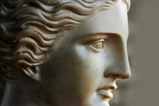 «Όχλος Βροτών» στην «Ελένη» του Ευριπίδη
