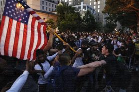 Η πλατεία Maidan / Πλουτοκρατία / Συνωμοσία