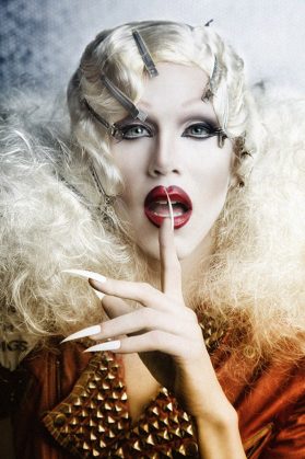 Τύραννοι όλου του κόσμου – ενωθείτε